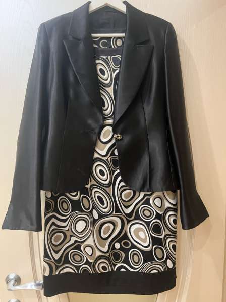 Пиджак женский приталенный