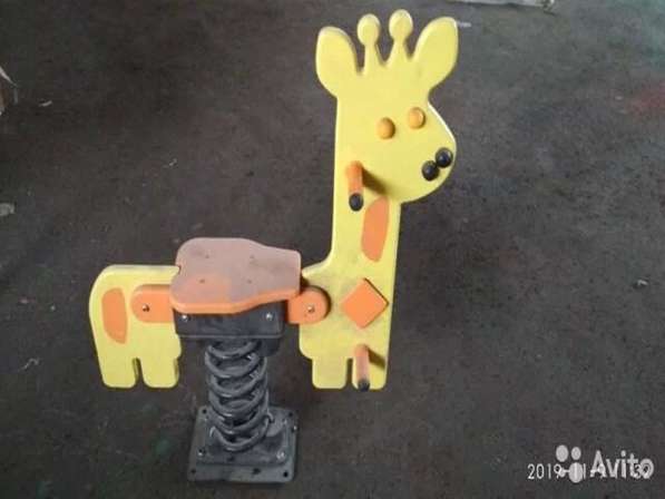 Жираф. Качели на пружине для детской площадки