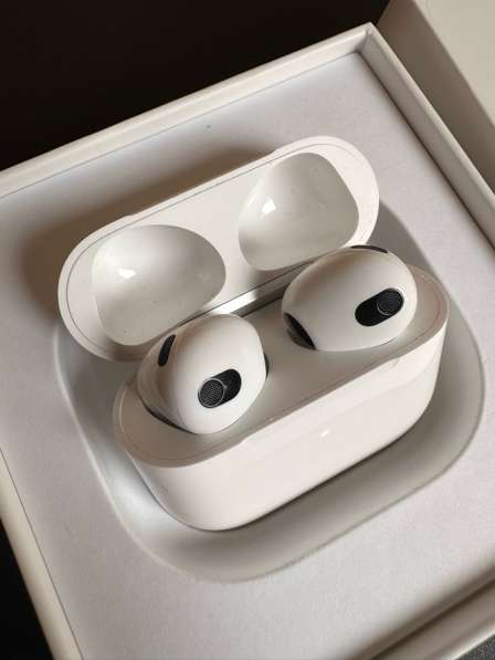 Apple AirPods 3 pro