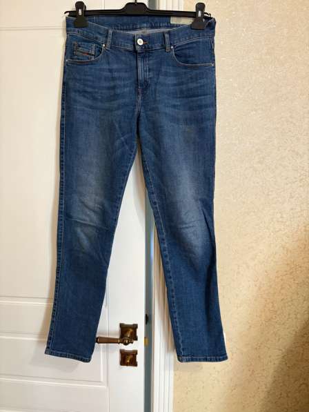 Джинсы женские DIESEL(30р)