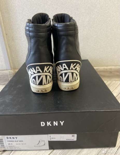 Кеды Dkny в Москве