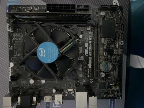 Материнская плата