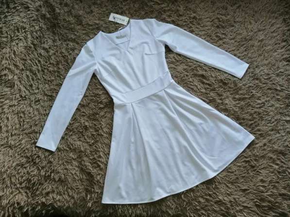 Новое белое платье 42-44