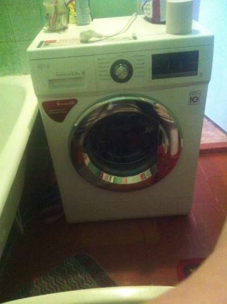 Продам срочно стиральную машину и стеклокераплитку в Братске
