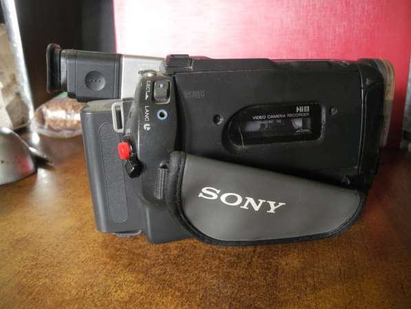 Видеокамера Soni Handycam vision CCD- TRV66E PAL в Гусь Хрустальном фото 3