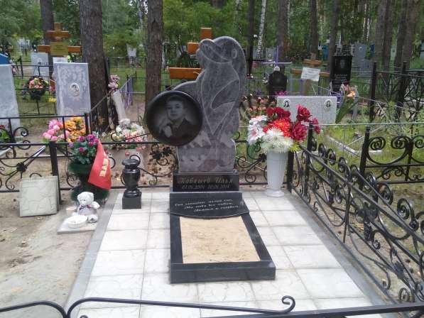 Памятники из гранита и мрамора в Воронеже фото 3