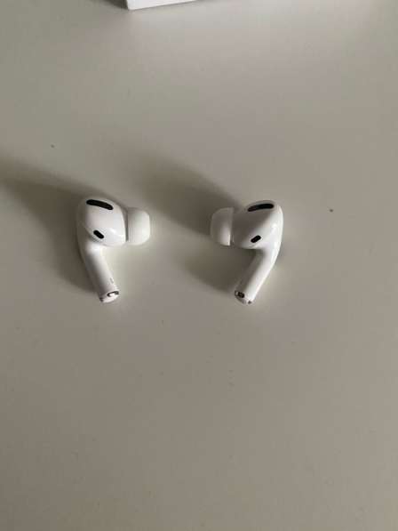 Наушники AirPods Pro в Москве фото 4