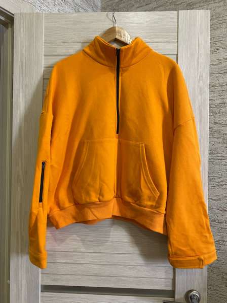 Толстовка женская