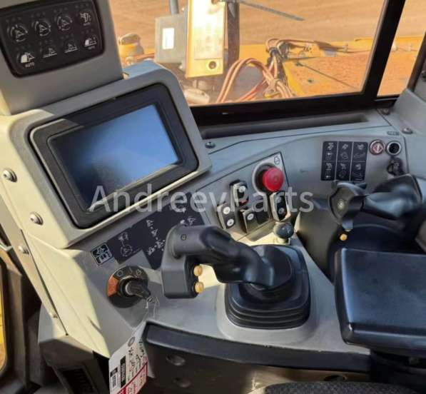Бульдозер Caterpillar D10T2 в Санкт-Петербурге фото 6