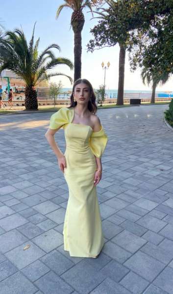 Платье вечернее