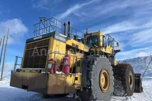 Фронтальный погрузчик Komatsu WA1200-6 в Санкт-Петербурге