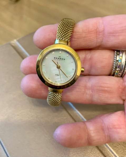 Часы женские