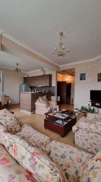Продается двух комнатная в центре Тбилиси в фото 6
