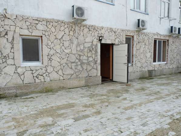 Продам помещение в Крыму с ремонтом и парковкой в Керчи