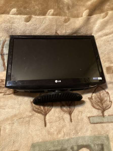 Телевизор LG 22LH2000