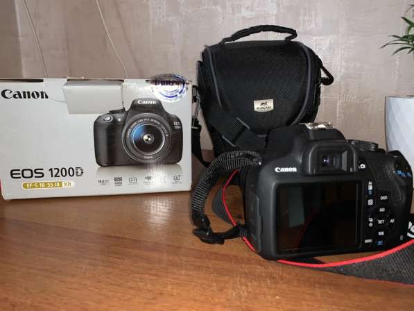 Фотоаппарат Canon 1200d в Сочи