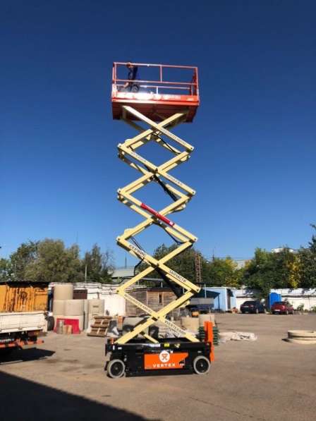 Аренда и услуги ножечного подъмника в Москве фото 5