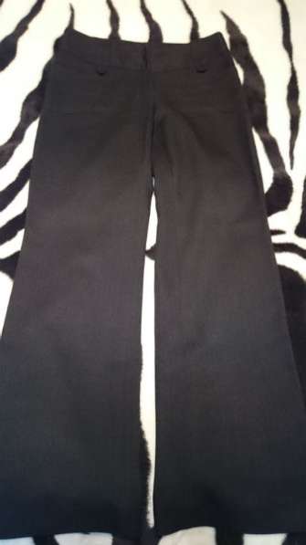 Черные прямые брюки FaLinda 42-44
