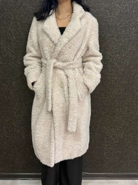 Зимняя шубка молочная в 
