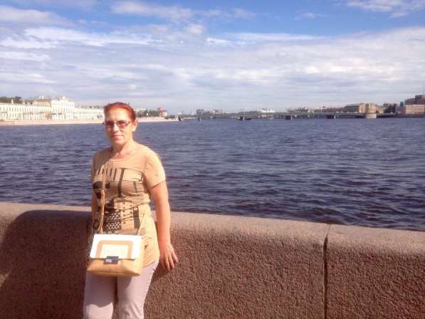 Девушка, 46 лет, хочет познакомиться в Санкт-Петербурге