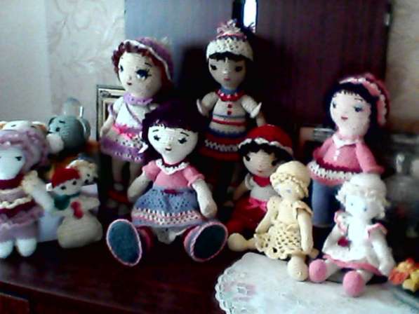 Вязаные игрушки кукла в фото 14