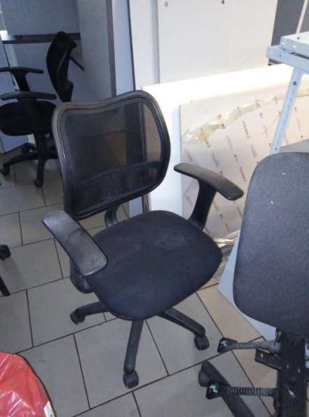 Продается Компьютерное кресло в хорошем состоянии в Москве фото 5