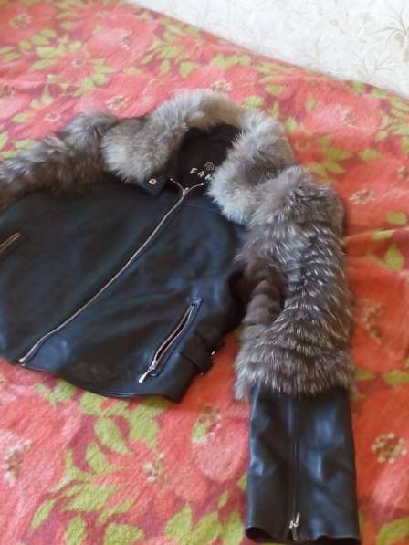 Продаю молодежную стильную куртку в Нижнем Новгороде фото 5