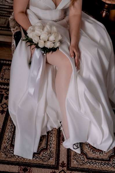 Продаю свадебное платье, размер 48 в Москве