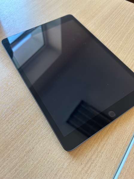 Apple iPad 10,2” (2021) 64ГБ, «серый космос» в Подольске фото 3