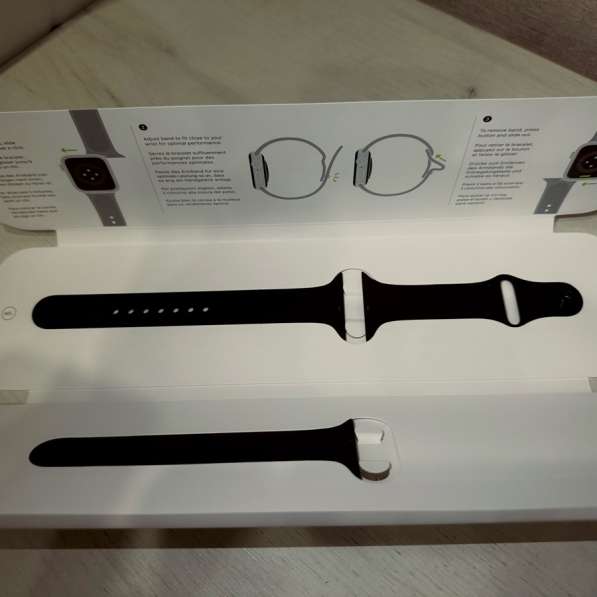 Apple Watch SERIES 6 44mm в Москве