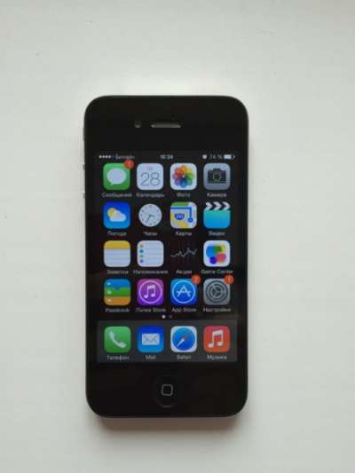 Телефон Apple iPhone 4 Black 16 Гб