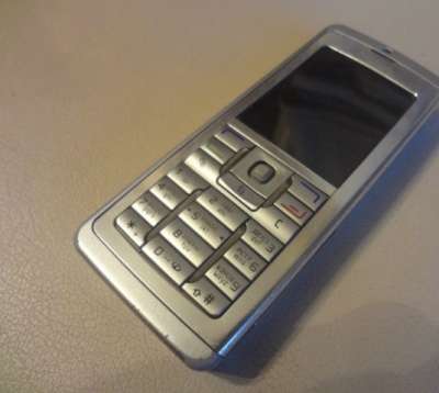 сотовый телефон Nokia E60