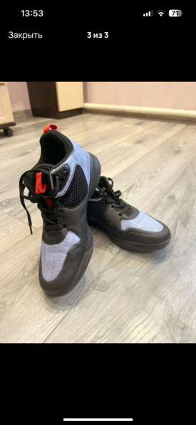 Кроссовки женские,38-39 размер