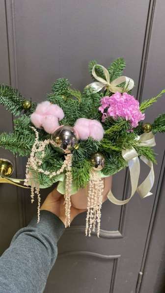 Новогодние композиции и букеты в Санкт-Петербурге фото 5