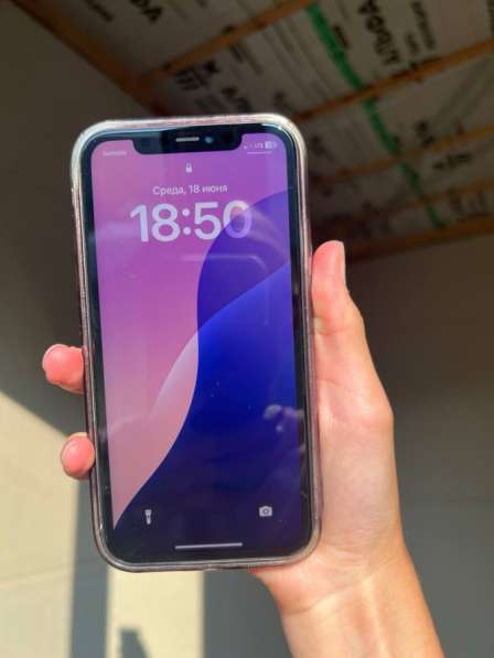 Продам iPhone 11
