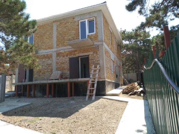 Продам качественный дом из 4 шт. 2х ком кв у леса, парковка в Севастополе фото 8