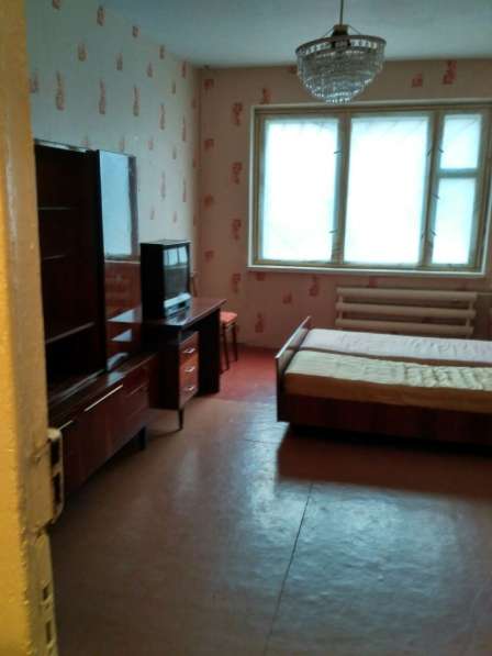 Сдам 3х – комнатную квартиру в жилом состоянии в Симферополе