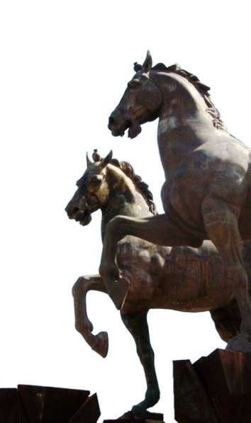 Magnificent horse sculpture в Москве