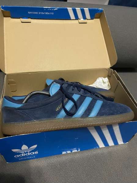 Adidas hochelaga