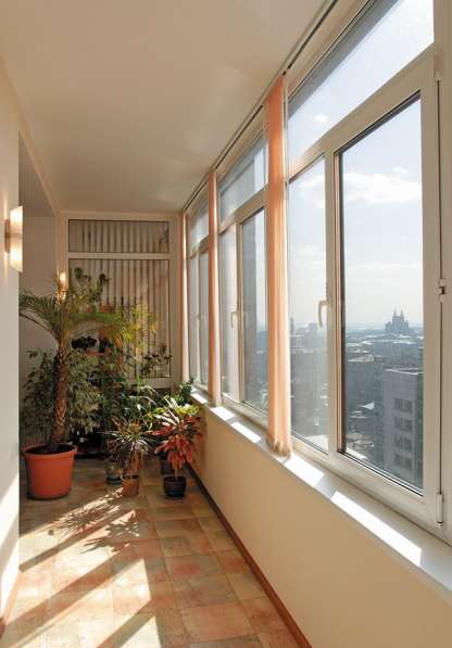 Остекление и утепление балконов в Москве фото 6