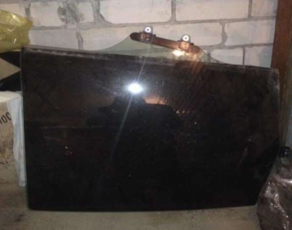 Хонда CRV заднее правое стекло