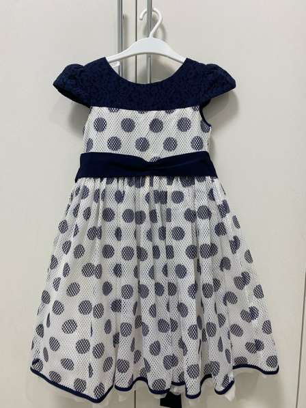 Платье нарядное на девочку