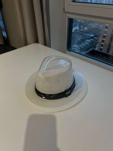 Шляпа в Москве