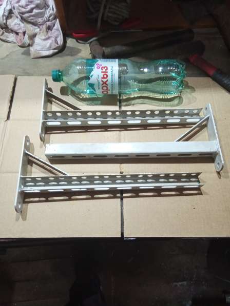 Кронштейны для полок