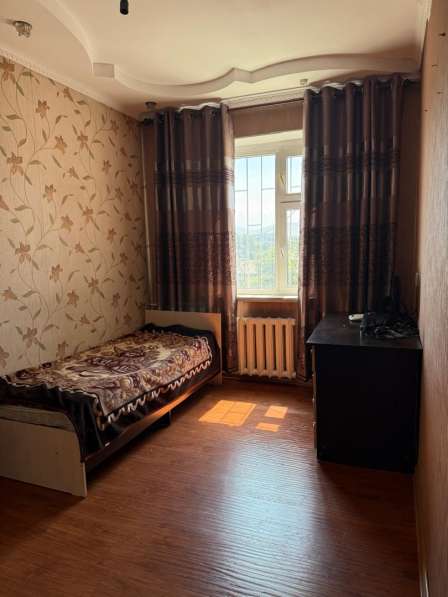 Продаю 3-х комнатную квартиру по ул. Салиева в фото 7