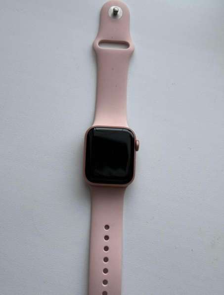 Смарт- часы Apple Watch SE 40 mm в Салехарде