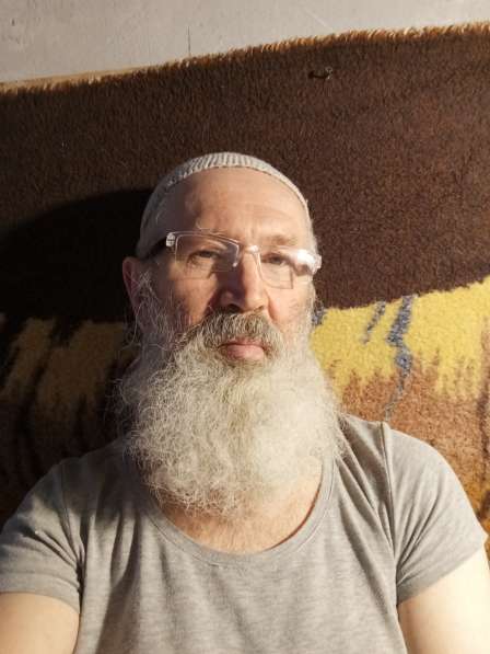 Андрей, 62 года, хочет пообщаться