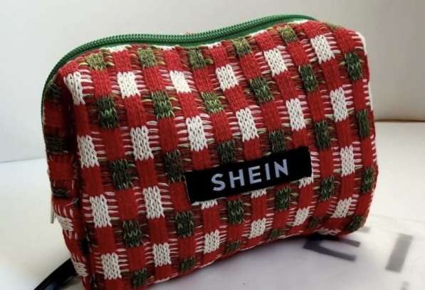 Новогодняя косметичка