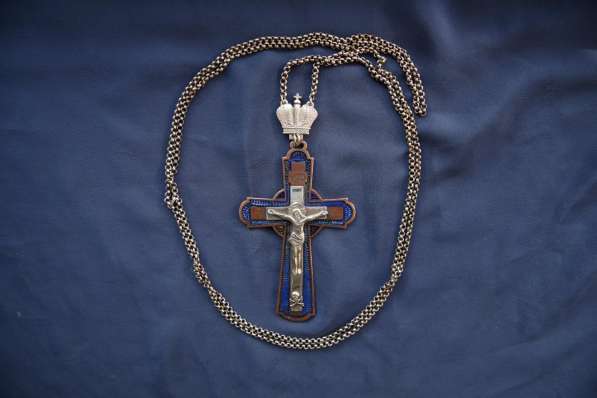 Старинный наградной наперсный крест с украшениями. 1880-е гг