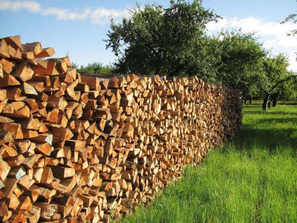 Cухие колотые дрова с доставкой. Возможен самовывоз